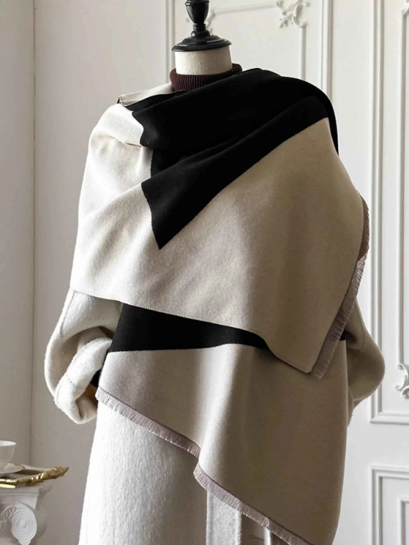 Color Block Raw Hem Scarf