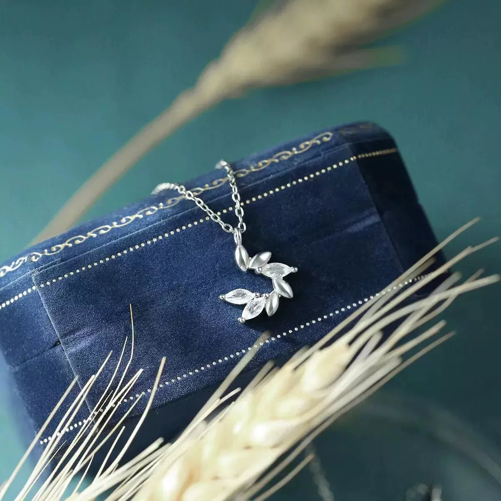 925 Sterling Silver Zircon Leaf Pendant Necklace - Girly Tea