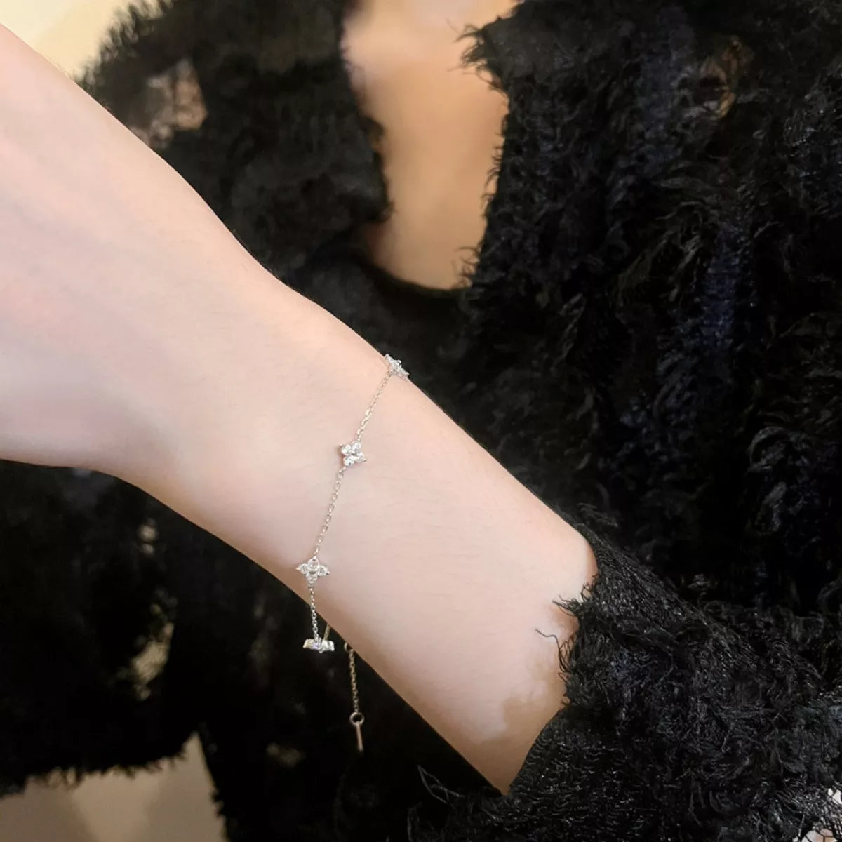 Clover Charm Bracelet - Girly Tea