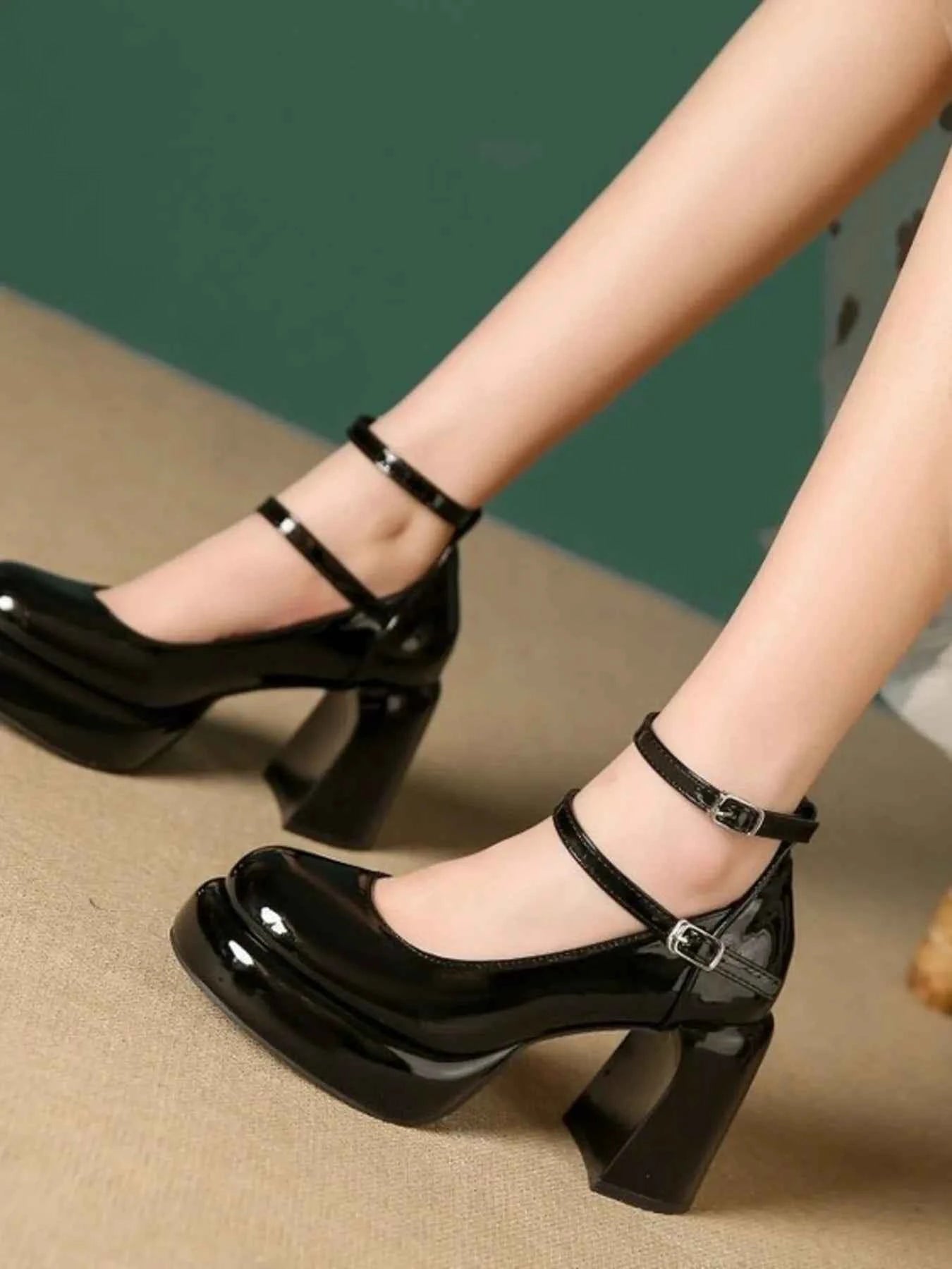 Patent Leather Mary Jane Platform Pumps