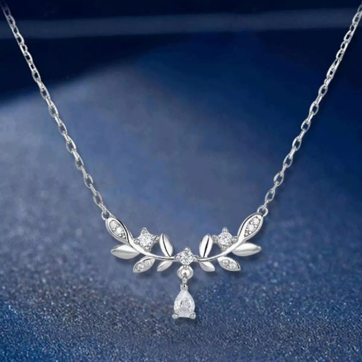 925 Sterling Silver Zircon Flower Necklace - Girly Tea