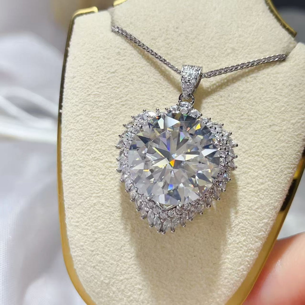 20 Carat Moissanite 925 Sterling Silver Pendant Necklace - Girly Tea