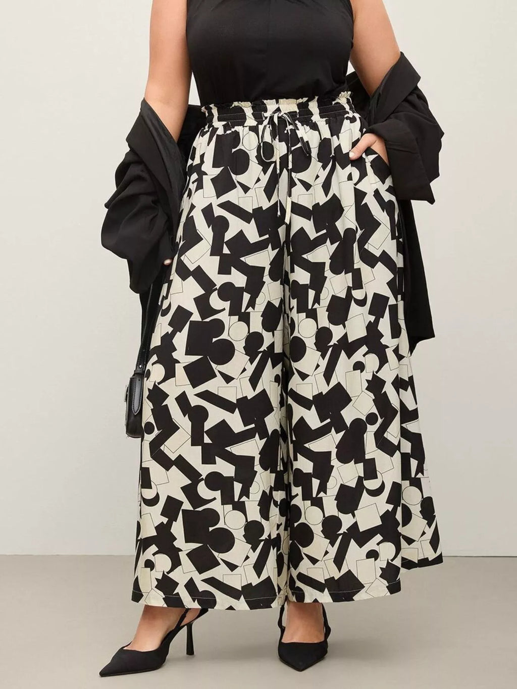 Plus Size Abstract Print Wide Leg Pants - Girly Tea