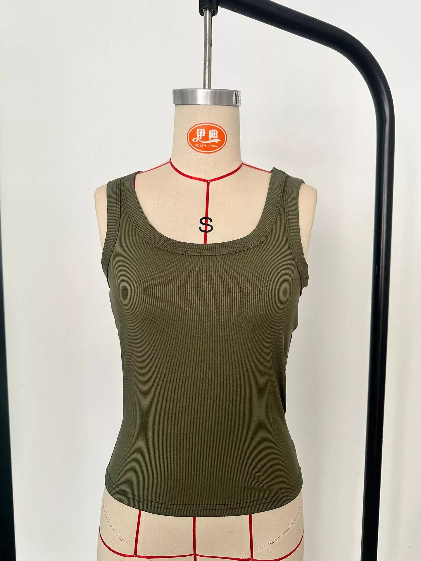 Ribbed Knit Slim Fit Tank - Girly Tea
