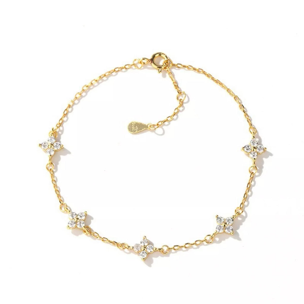 Clover Charm Bracelet - Girly Tea