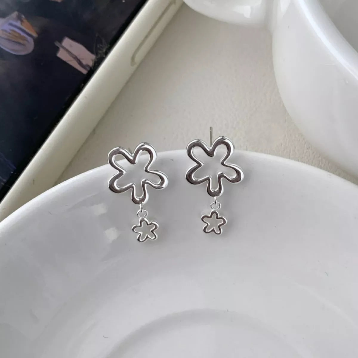 Flower Drop Earrings - Girly Tea