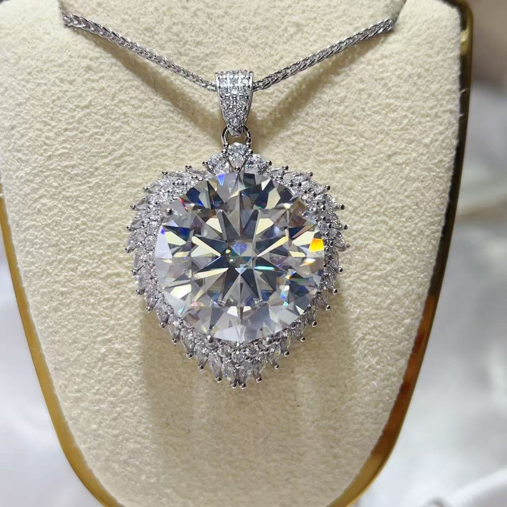 20 Carat Moissanite 925 Sterling Silver Pendant Necklace - Girly Tea