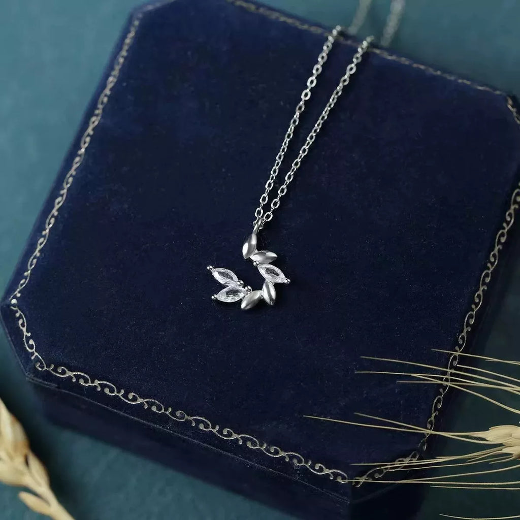 925 Sterling Silver Zircon Leaf Pendant Necklace - Girly Tea