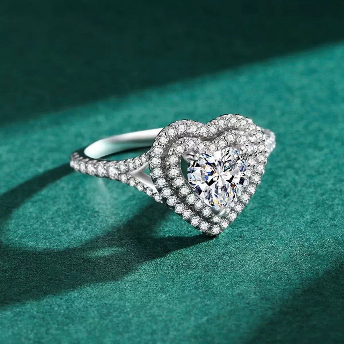 1 Carat Moissanite Heart-Shaped Ring - Girly Tea