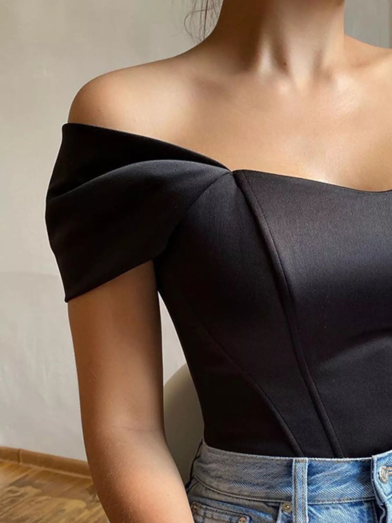 Off-Shoulder Short Sleeve Blouse - Girly Tea