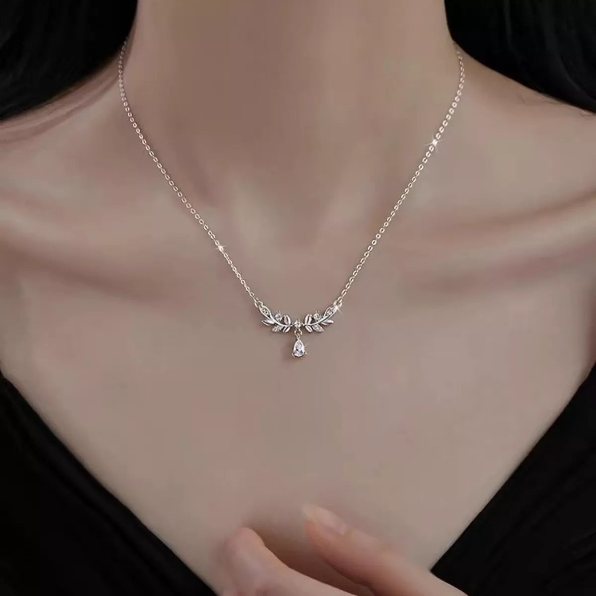 925 Sterling Silver Zircon Flower Necklace - Girly Tea